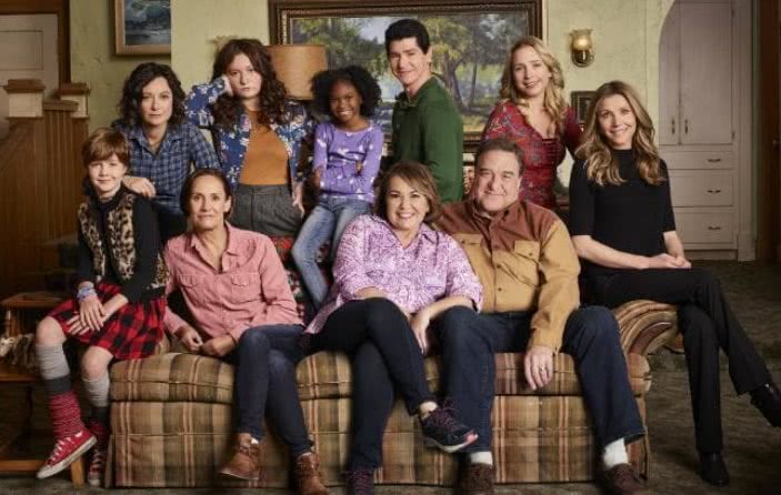 ‘Roseanne’ reboot cancelled after racist tweets
